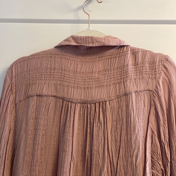 AVLN STUDIO Zoa Button Down Shirt - blush color, textured - Picture 4 of 11
